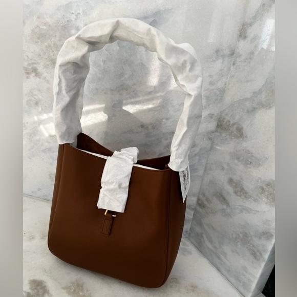 SOLD ‼️ - Picture 2 of 16